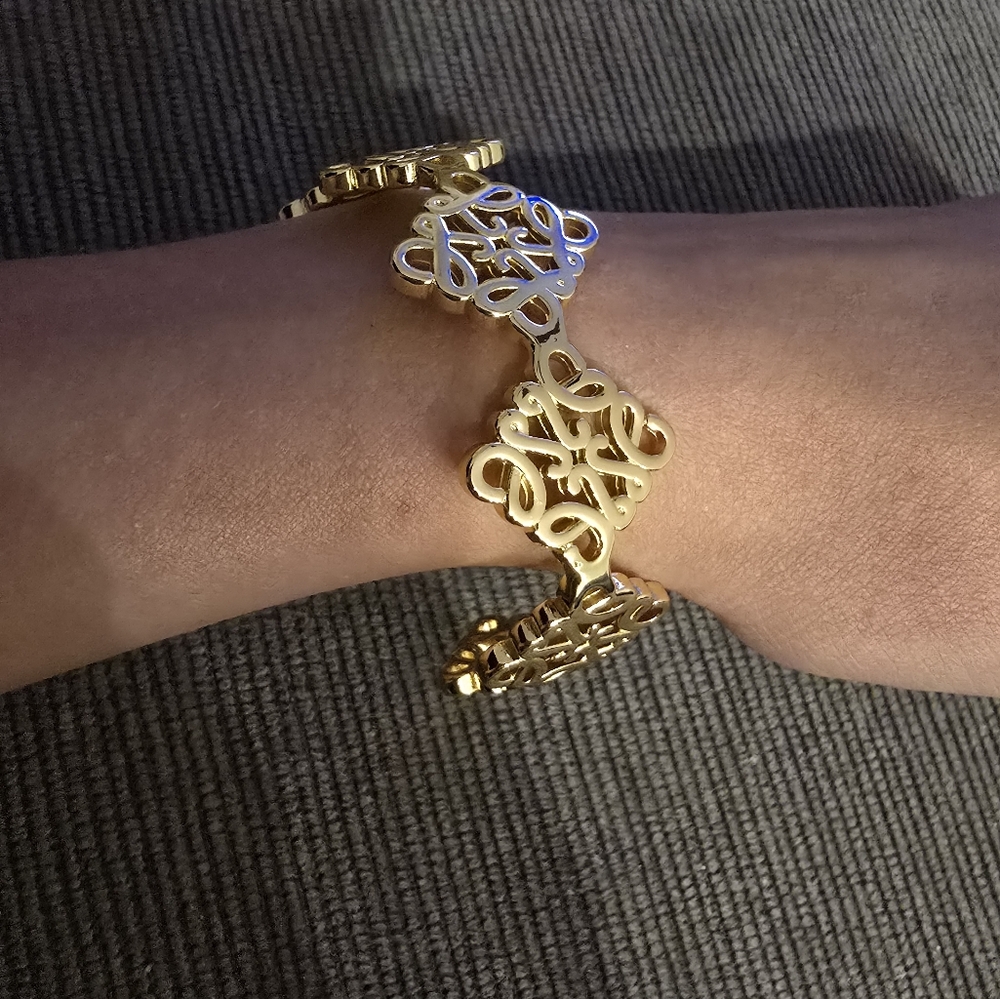 Loewe Gold Bracelet - Picture 4 of 16